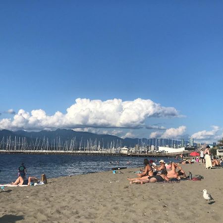 Heart Of Kitsilano Area,5 Mins Walk To Kits Beach,No Share With Other People Stay 溫哥華 外观 照片
