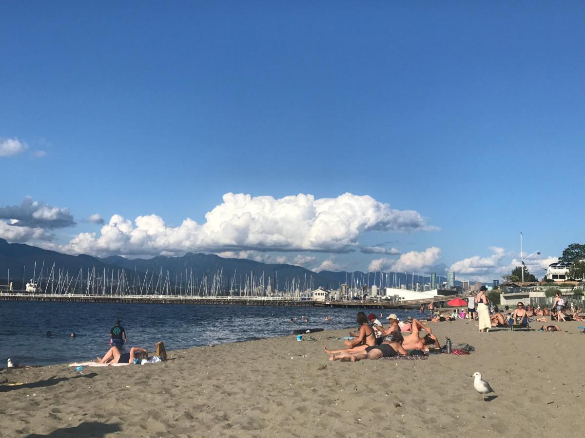 Heart Of Kitsilano Area,5 Mins Walk To Kits Beach,No Share With Other People Stay 溫哥華 外观 照片